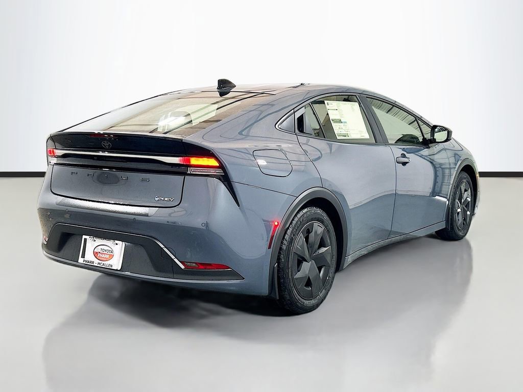 New 2026 Toyota Prius Plug-In Hybrid FWD image 4