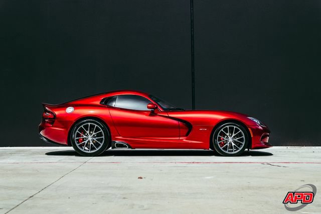 Used 2014 SRT Viper GTS w/ GTS Laguna Interior Package RWD image 12