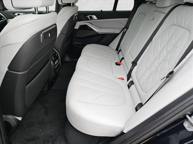 New 2026 BMW X5 xDrive40i w/ M Sport Package image 16