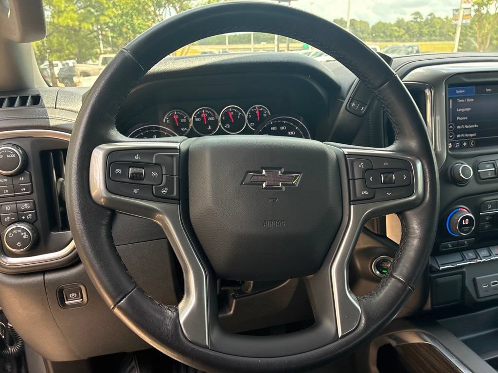 Used 2022 Chevrolet Silverado 1500 RST w/ LPO, Blackout Package AWD/4WD image 25