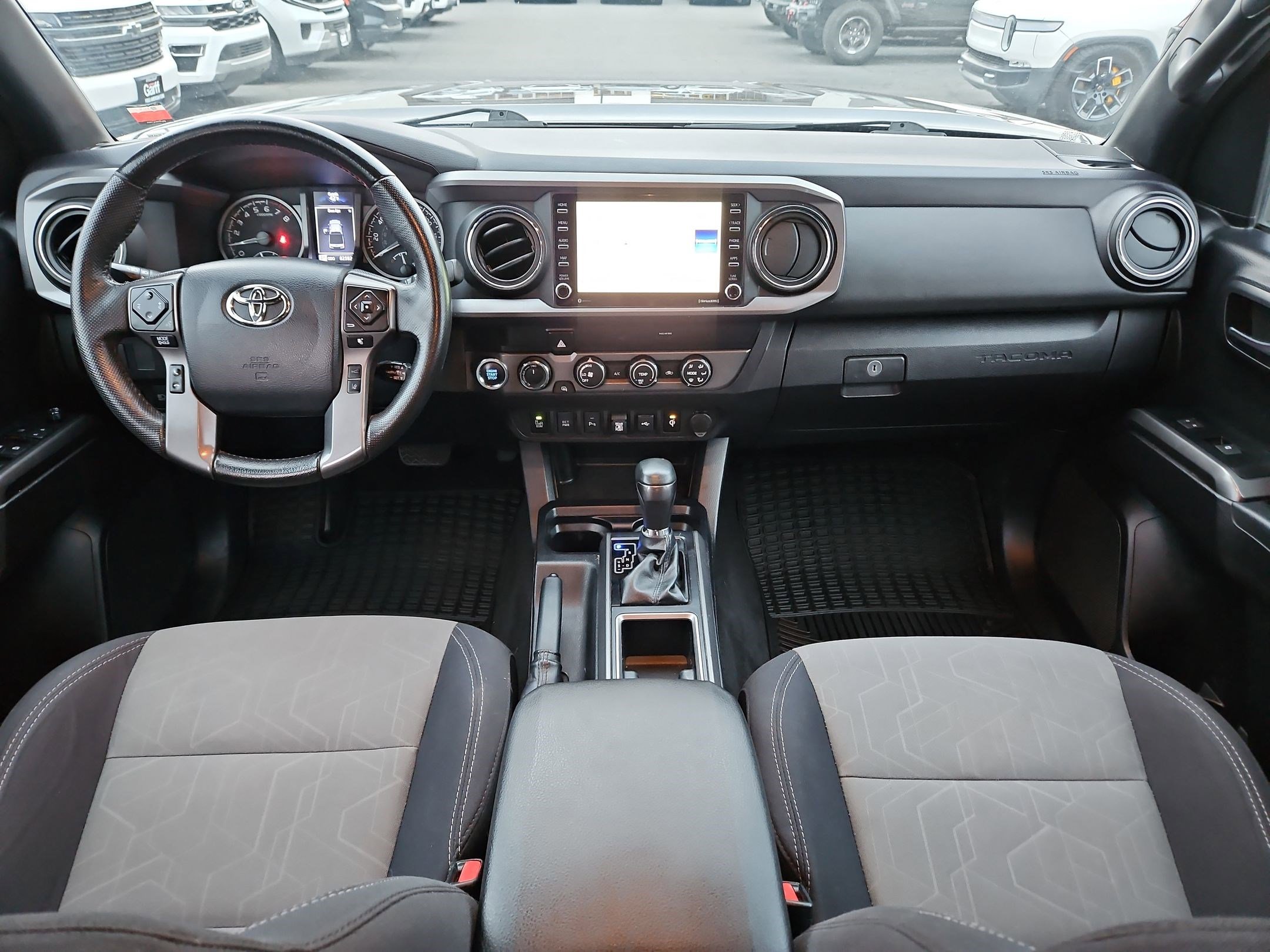 Used 2020 Toyota Tacoma TRD Off-Road w/ Technology Package image 29