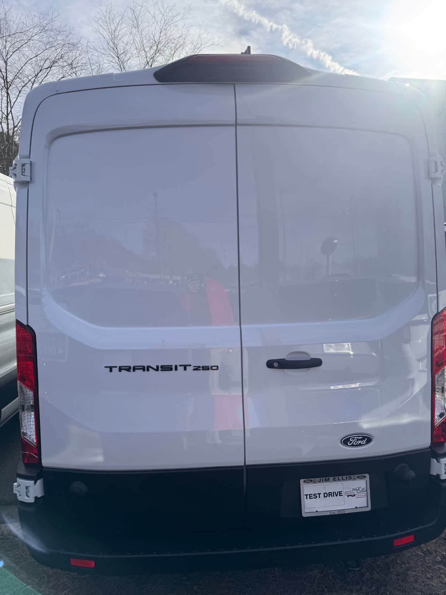 New 2026 Ford Transit 250 148 Medium Roof w/ Load Area Protection Package RWD image 6