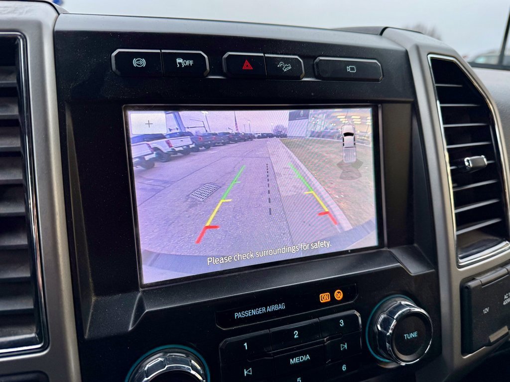 Used 2021 Ford F350 Lariat w/ Chrome Package image 20