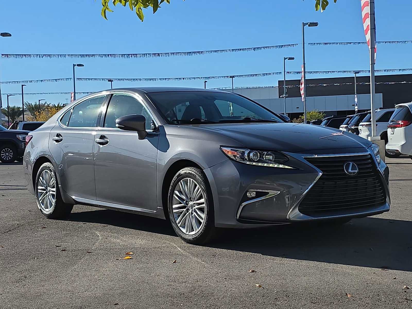 Used 2017 Lexus ES 350 image 3