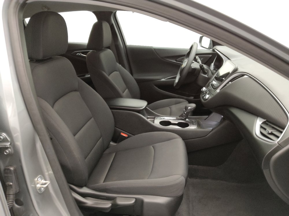 Used 2025 Chevrolet Malibu LS FWD image 21