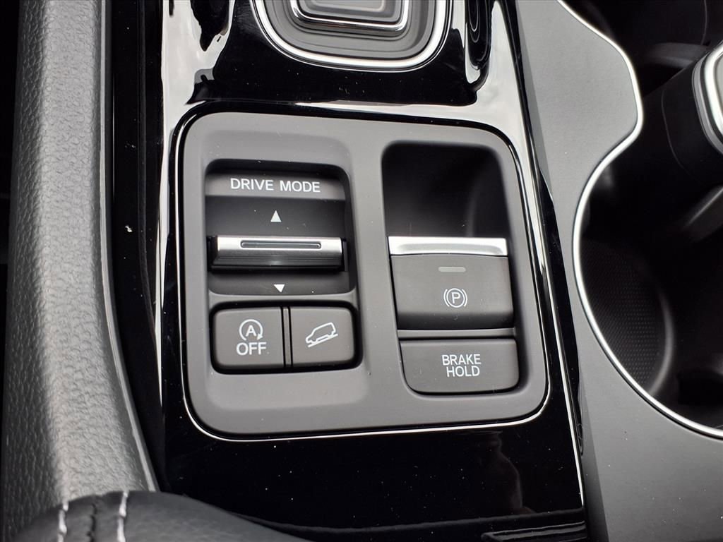 New 2025 Honda Pilot Touring image 21