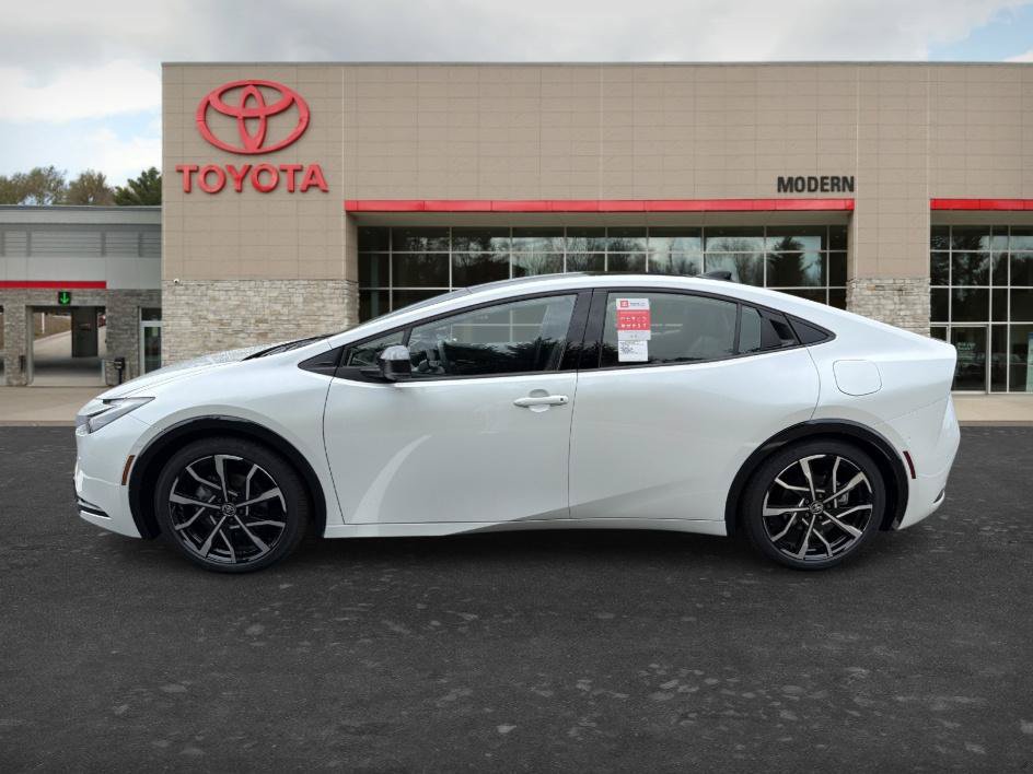 New 2026 Toyota Prius Plug-In Hybrid w/ Limited Premium Package FWD image 7