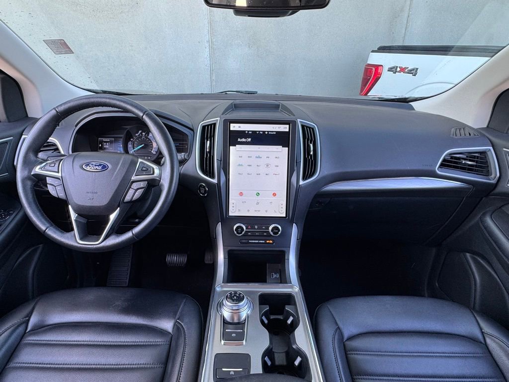 Used 2022 Ford Edge SEL w/ Convenience Package image 4