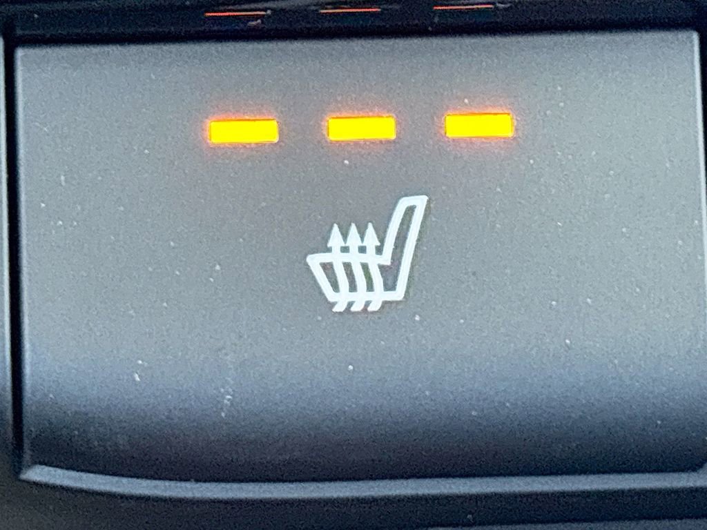 New 2025 Hyundai Elantra Limited image 21