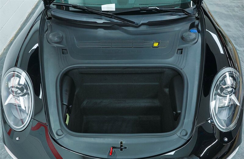 Used 2015 Porsche 911 Carrera S image 3
