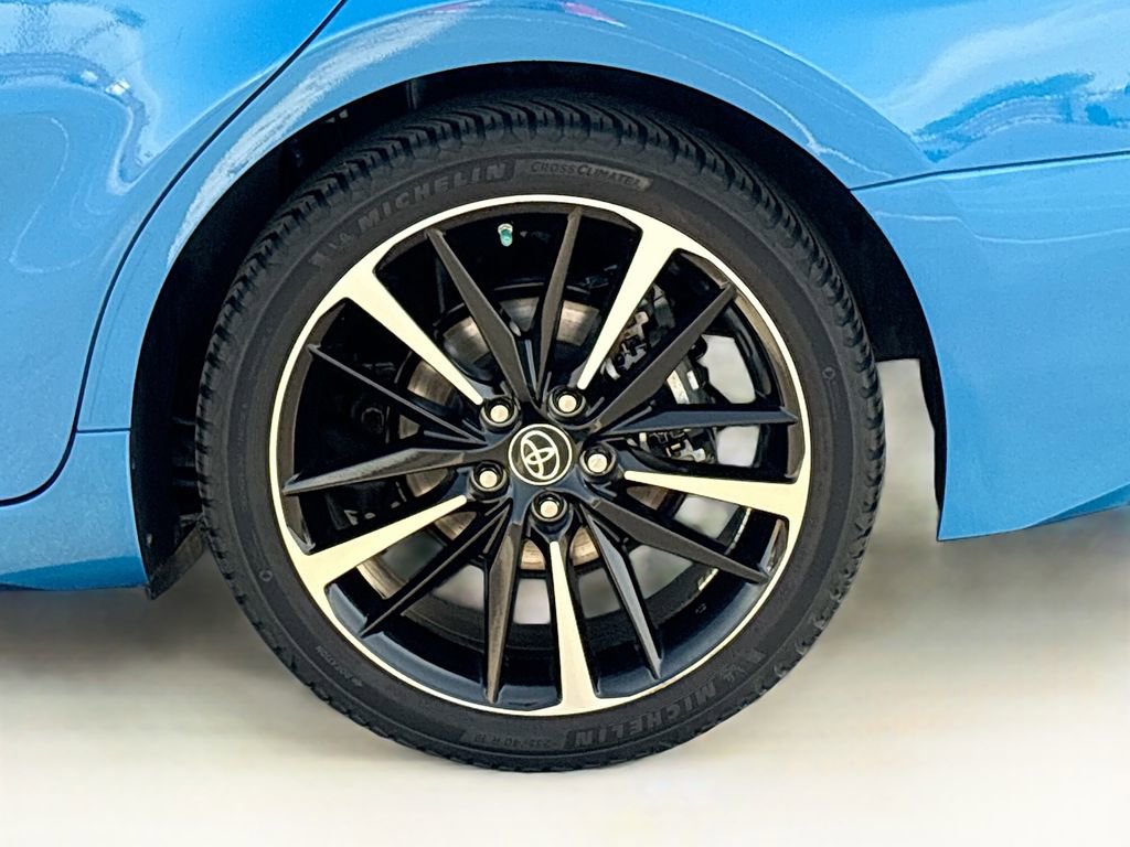 Certified 2018 Toyota Camry XSE FWD image 30
