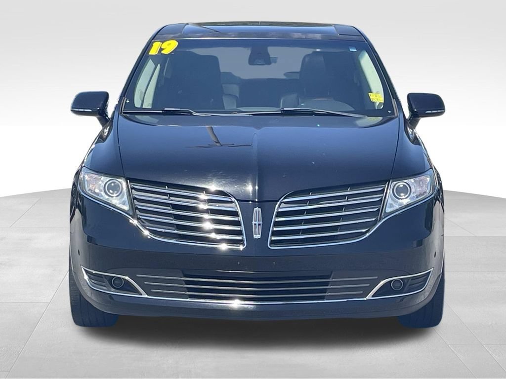 Used 2019 Lincoln MKT AWD image 9