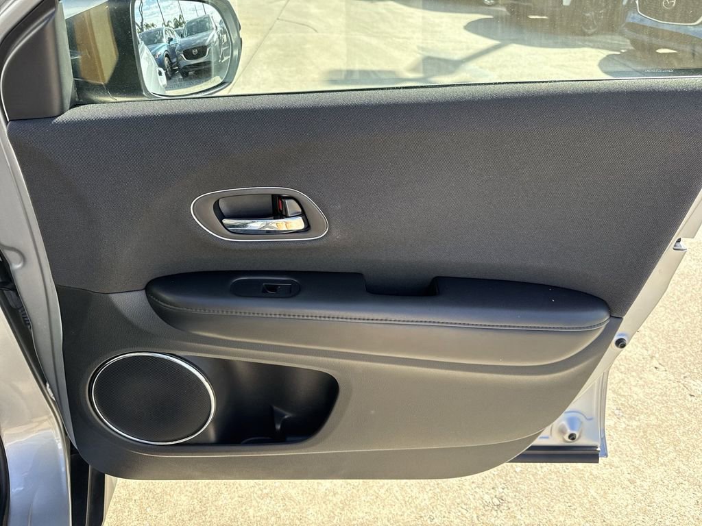 Used 2022 Honda HR-V EX image 43