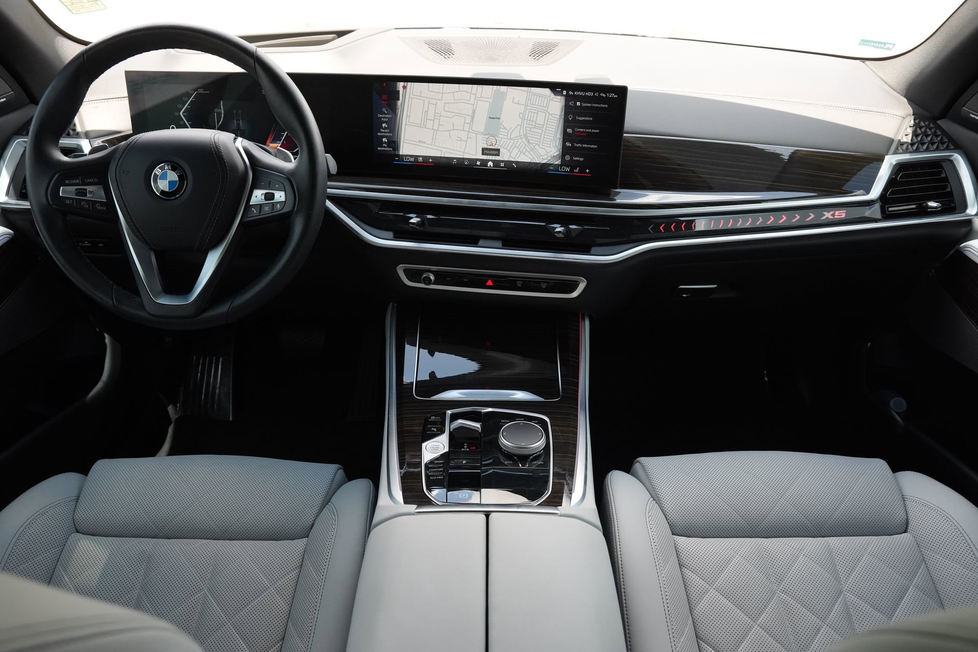 Used 2024 BMW X5 sDrive40i w/ Premium Package image 7