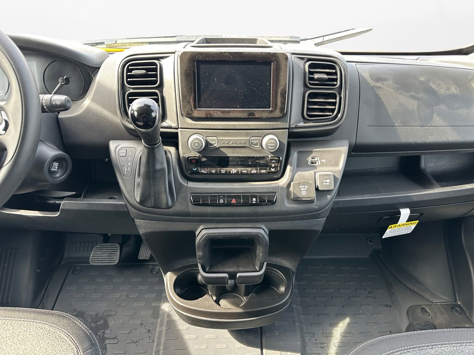 Used 2025 RAM ProMaster 2500 w/ Convenience Group image 11