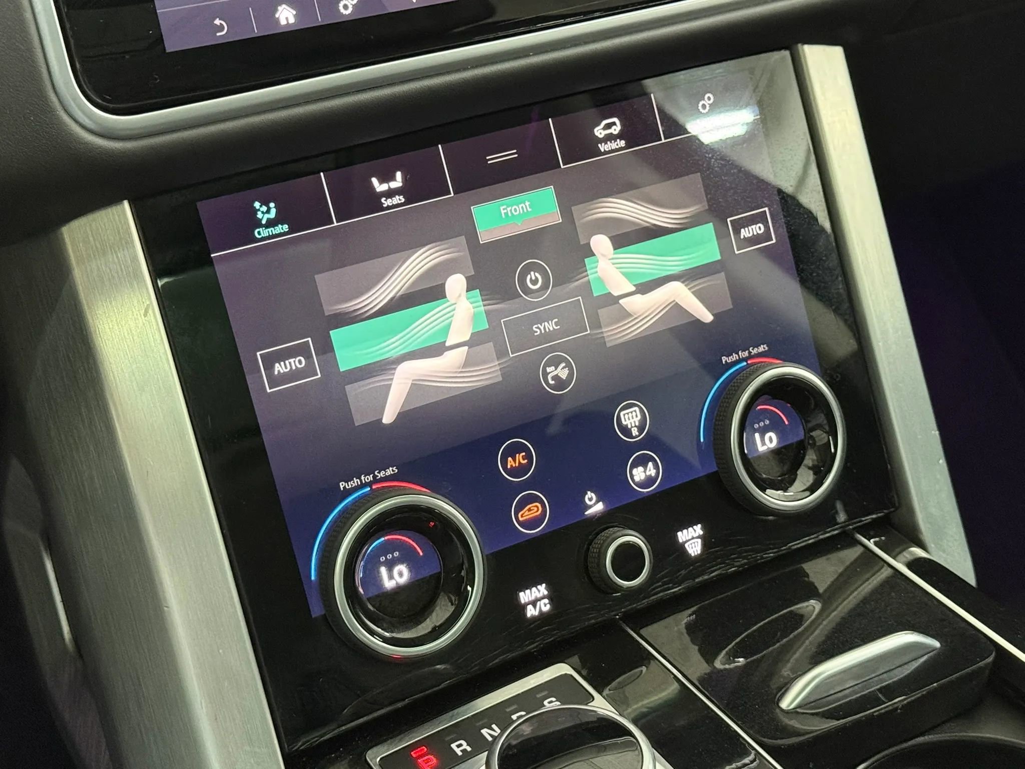 Used 2018 Land Rover Range Rover Supercharged image 33