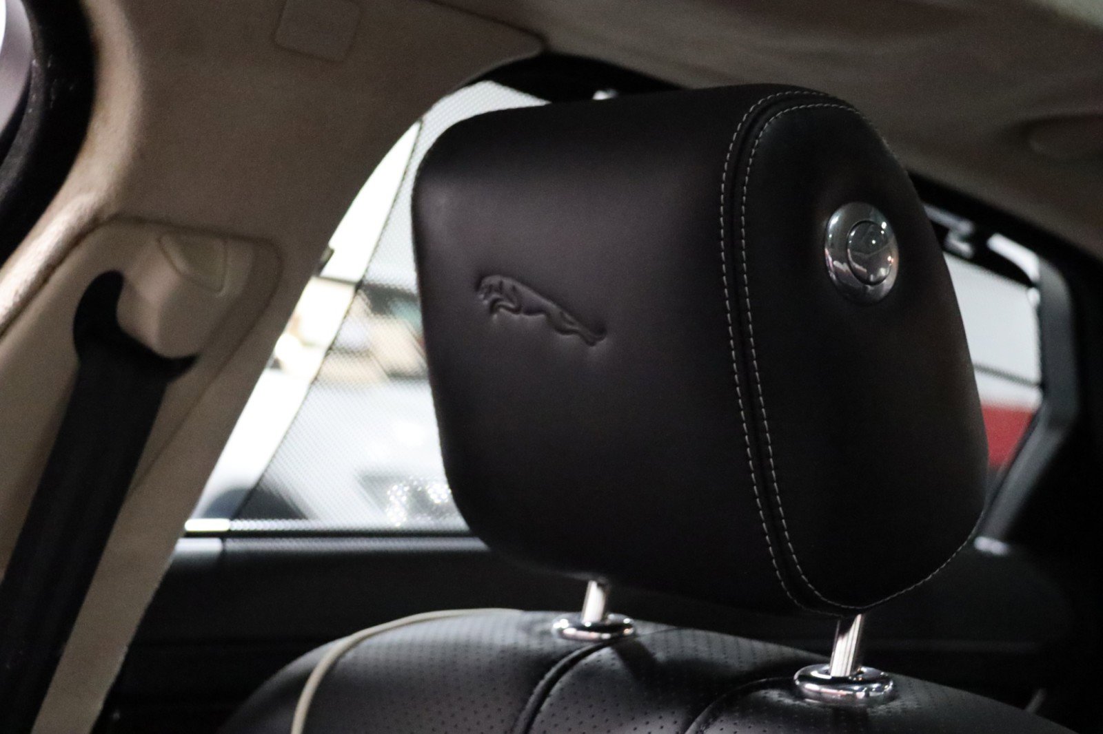 Used 2014 Jaguar XJ L Portfolio image 64