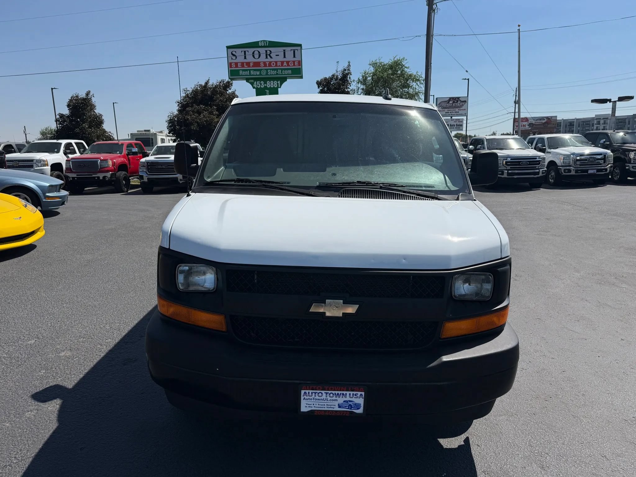 Used 2017 Chevrolet Express 3500 Extended RWD image 8