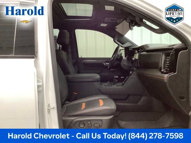 Used 2024 GMC Sierra 1500 AT4 w/ AT4 Preferred Package image 11