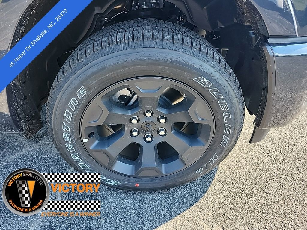 New 2025 RAM 1500 4x4 Crew Cab image 12