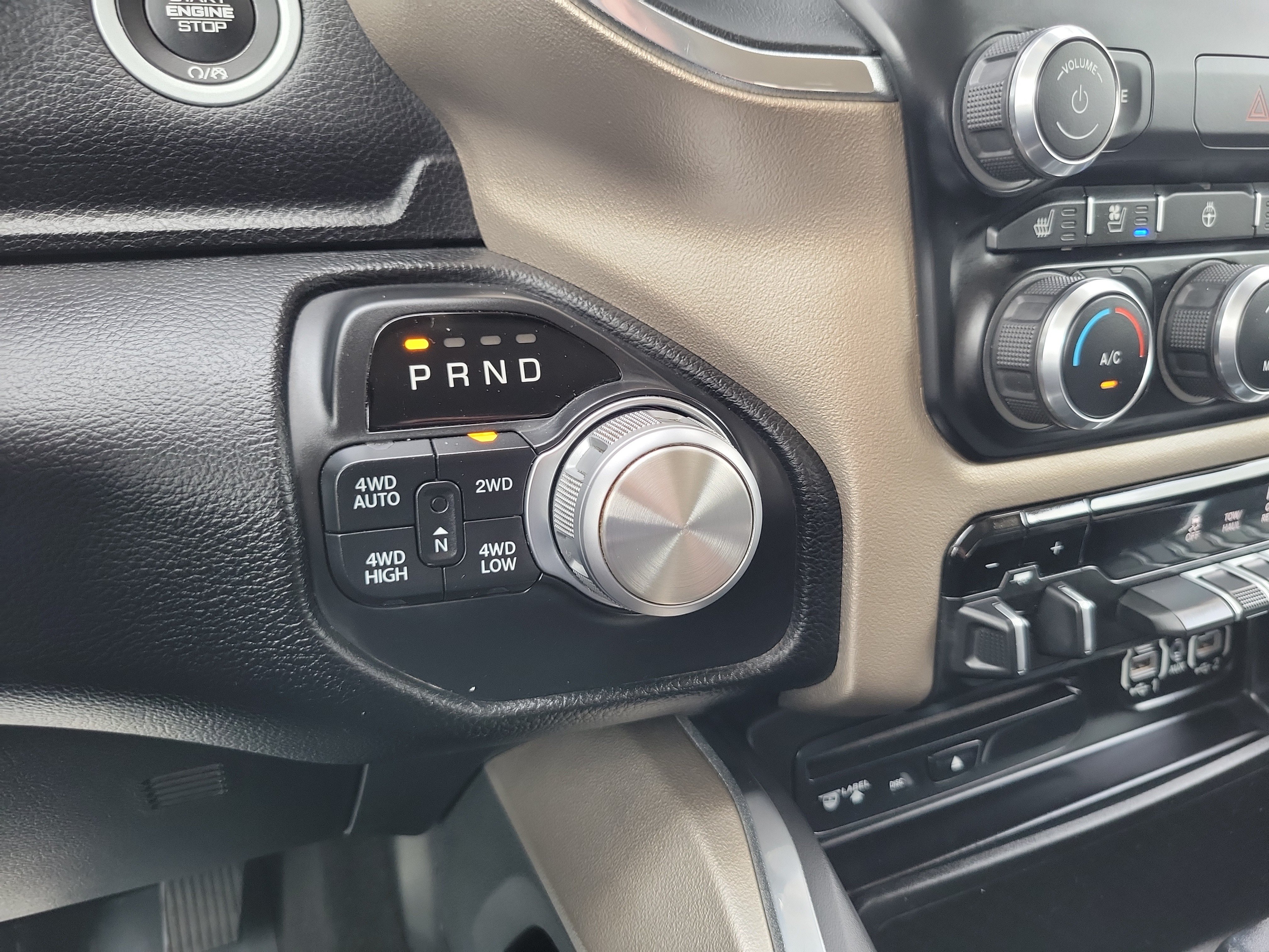 Used 2019 RAM 1500 Laramie AWD/4WD image 20