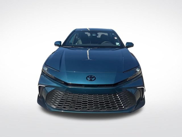 Used 2025 Toyota Camry SE w/ Convenience Package FWD image 2