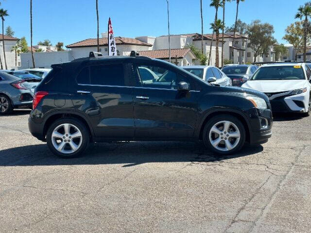 Used 2015 Chevrolet Trax LTZ FWD image 2