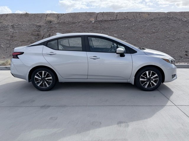 New 2025 Nissan Versa SV image 5