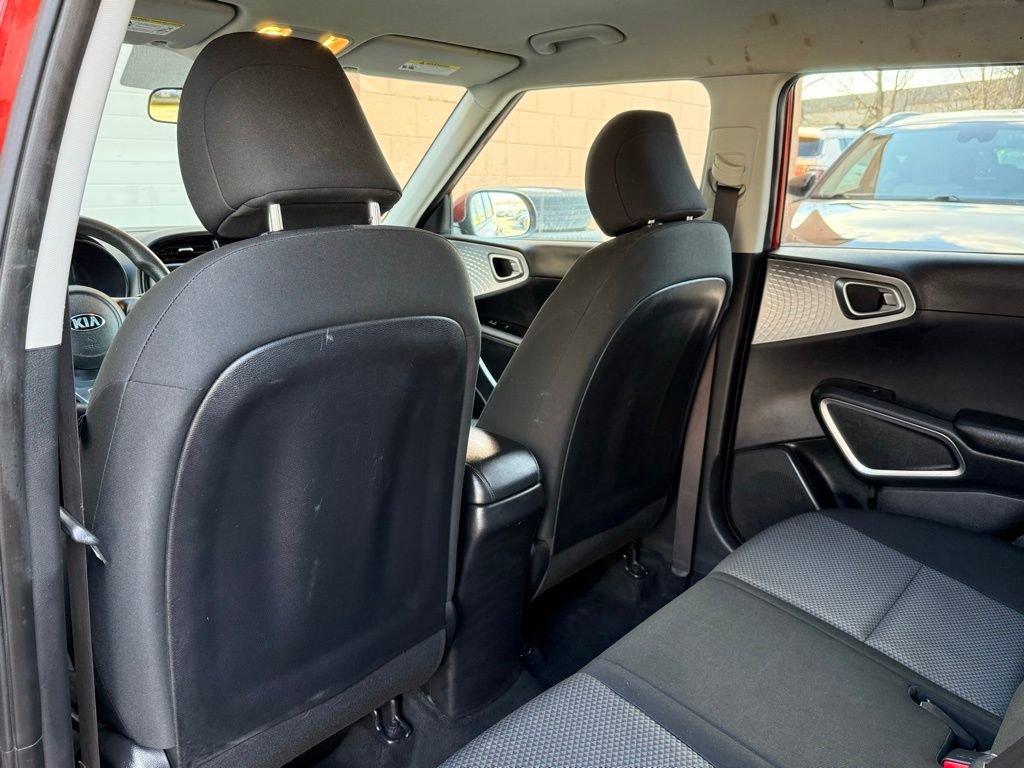 Used 2020 Kia Soul LX FWD image 10