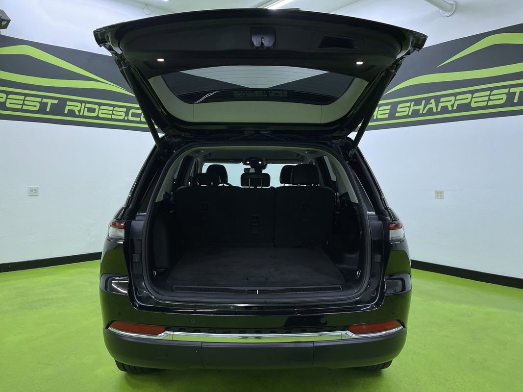 Used 2022 Jeep Grand Cherokee Limited AWD/4WD image 9