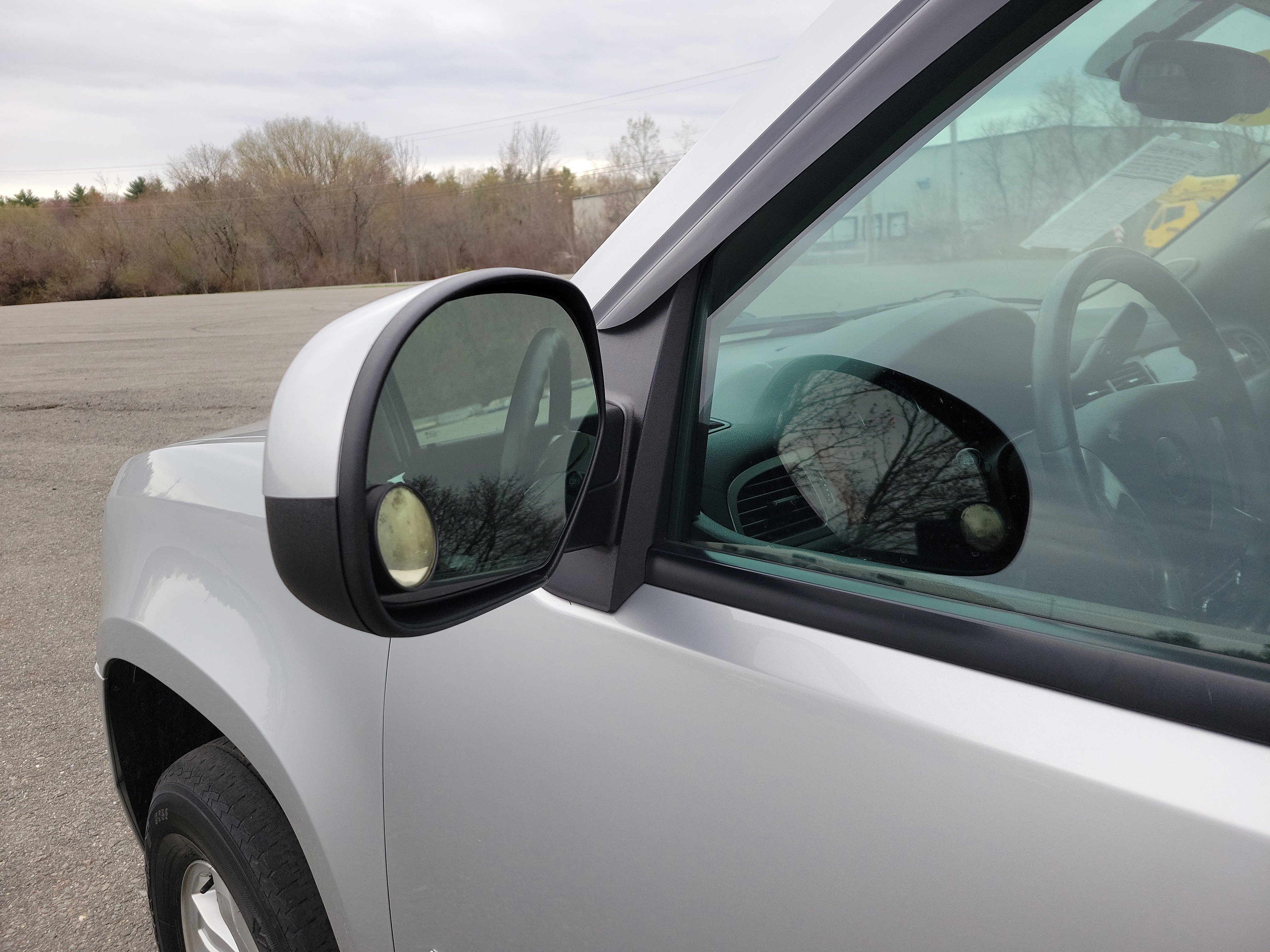 Used 2013 GMC Yukon SLE AWD/4WD image 10
