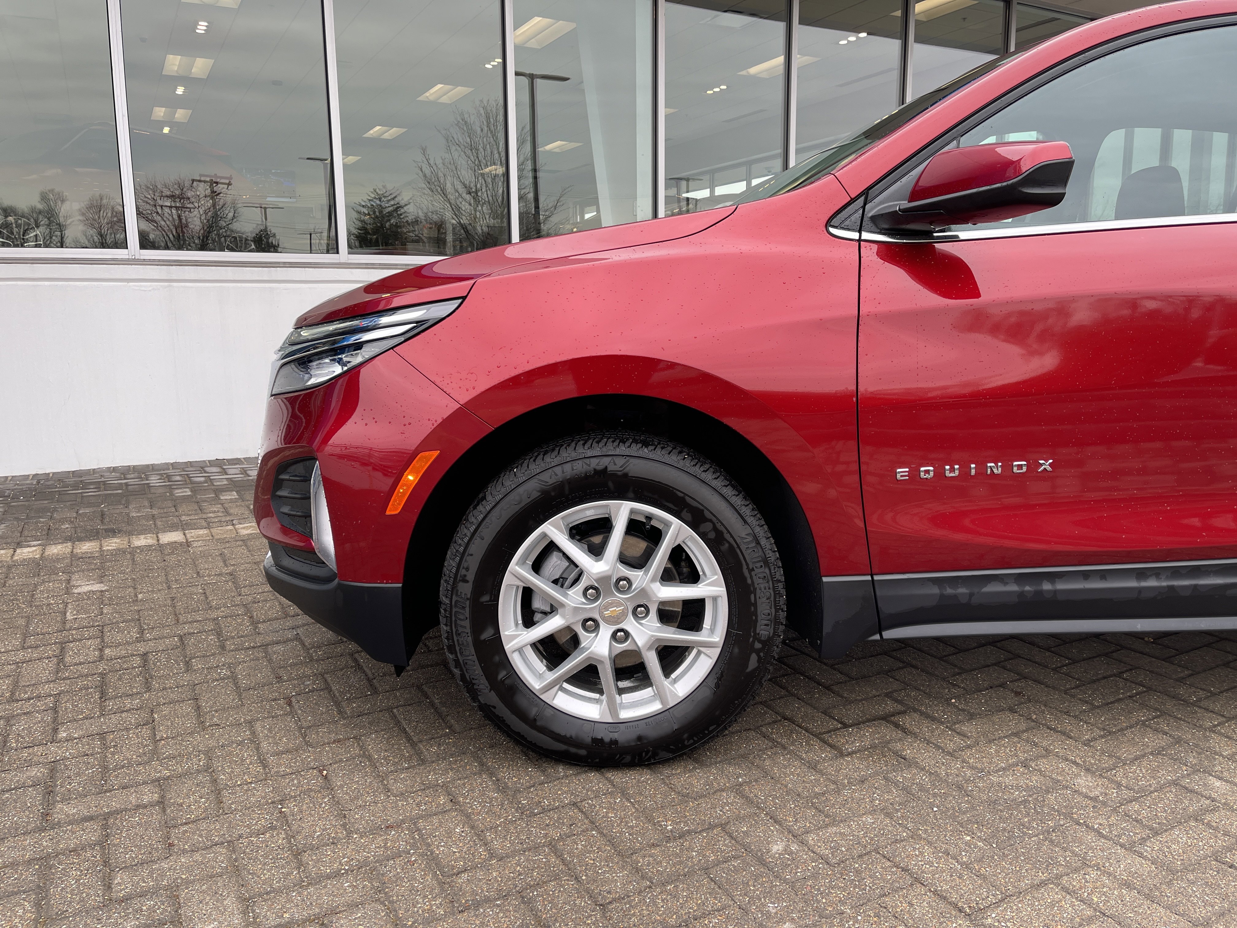 Used 2023 Chevrolet Equinox LT image 10