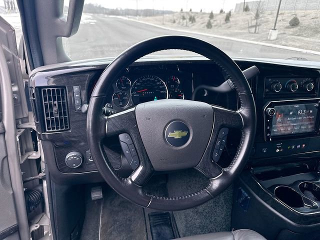 Used 2022 Chevrolet Express 2500 w/ Enhanced Convenience Package image 24