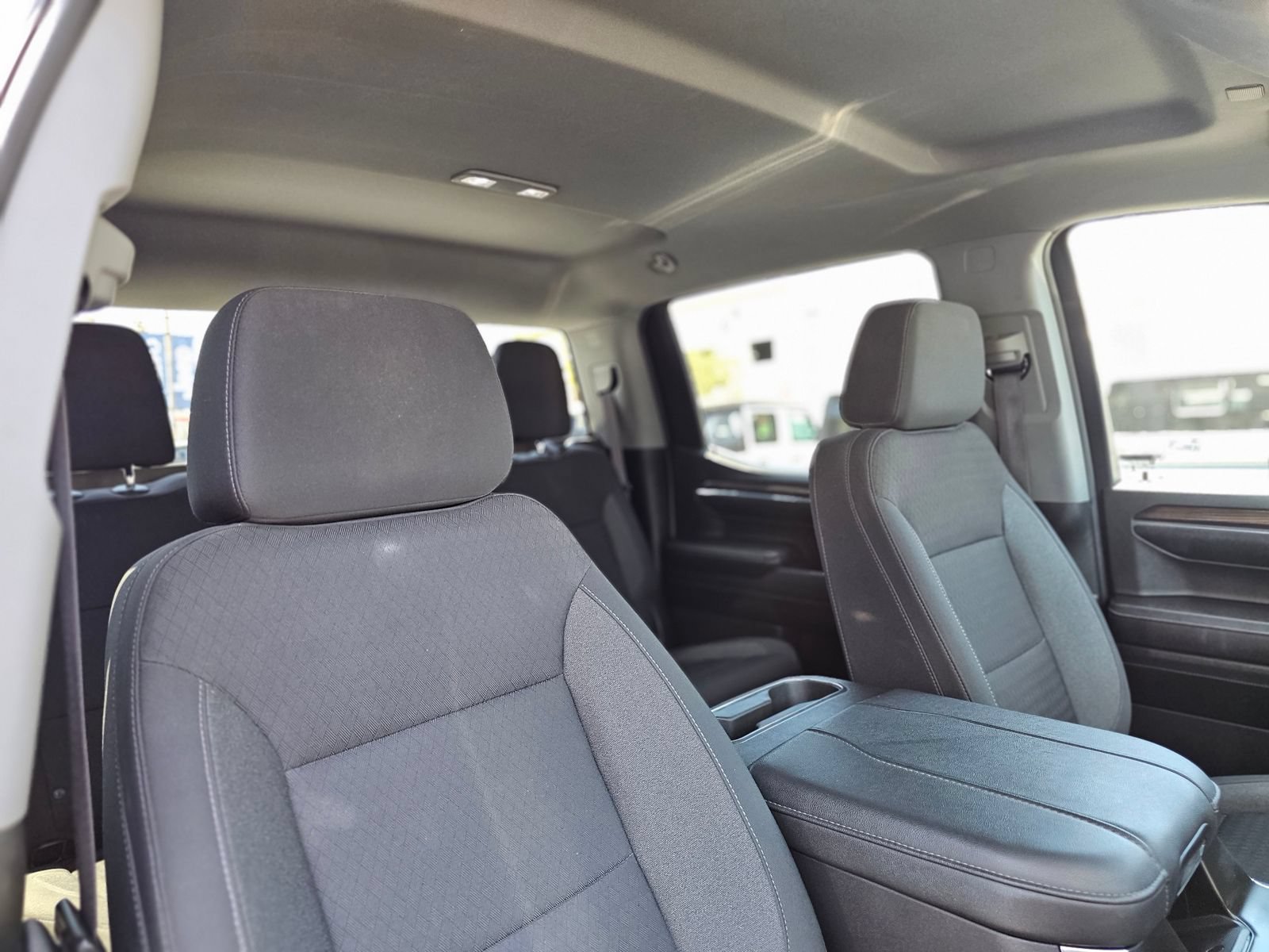 Used 2024 Chevrolet Silverado 1500 LT Trail Boss w/ LPO, Dark Essentials Package AWD/4WD image 26