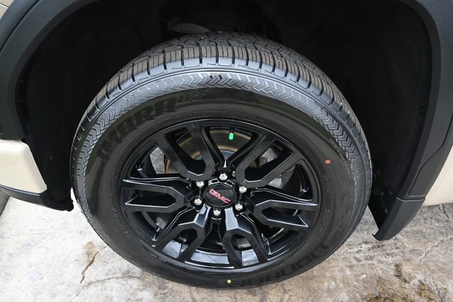 Used 2023 GMC Sierra 1500 Elevation w/ X31 Off-Road Package image 10