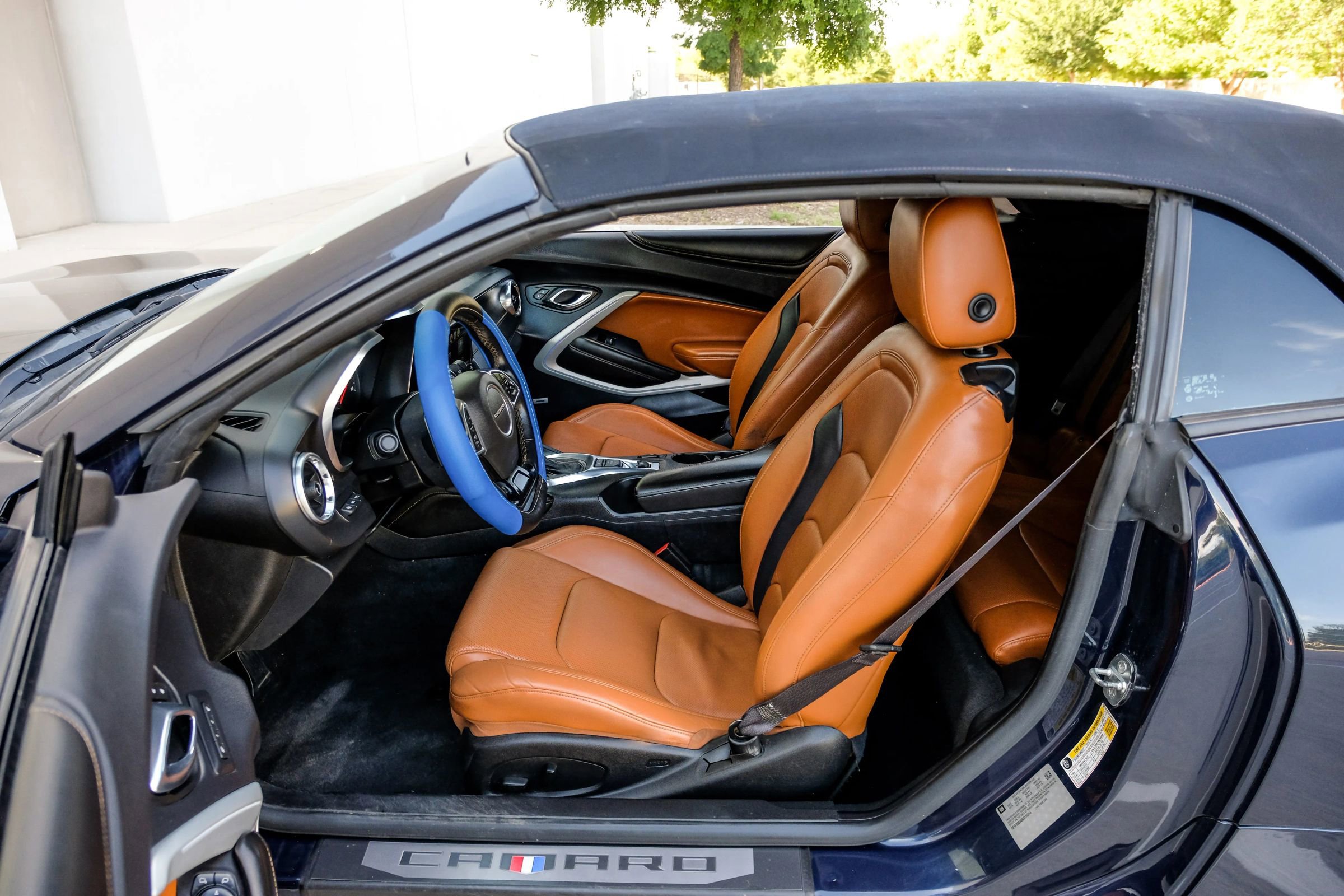 Used 2016 Chevrolet Camaro LT RWD image 17