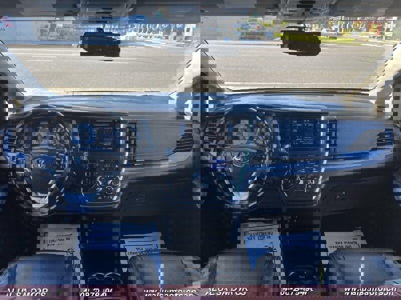 Used 2015 Toyota Sienna SE w/ SE Preferred Package FWD image 31