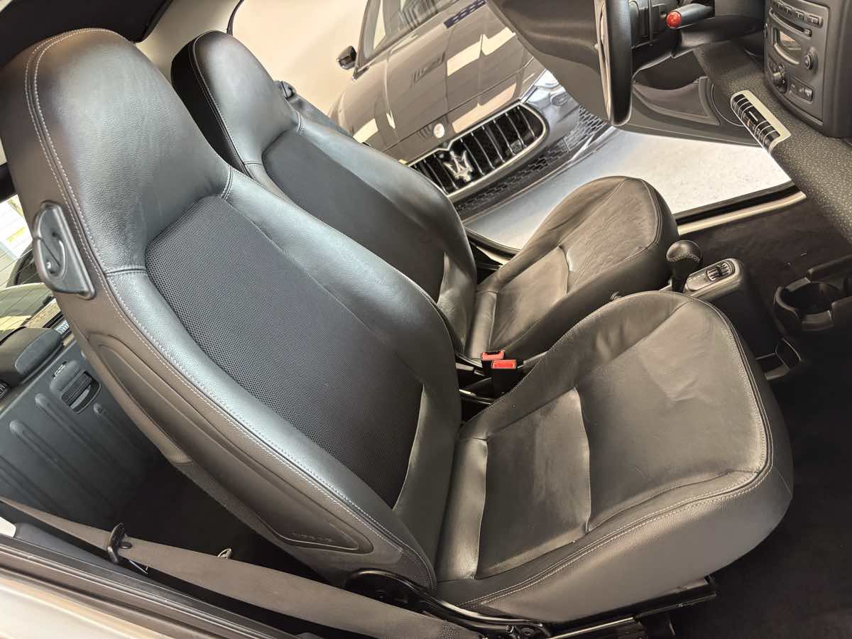 Used 2009 smart fortwo pure RWD image 17