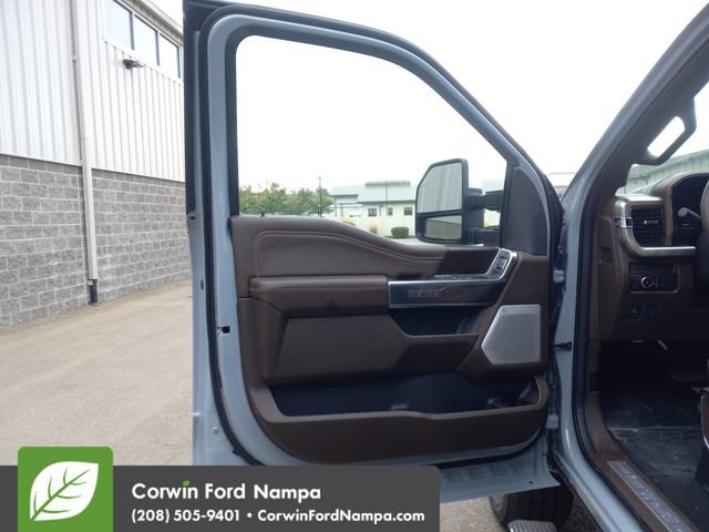 New 2026 Ford F250 King Ranch w/ Chrome Package AWD/4WD image 10