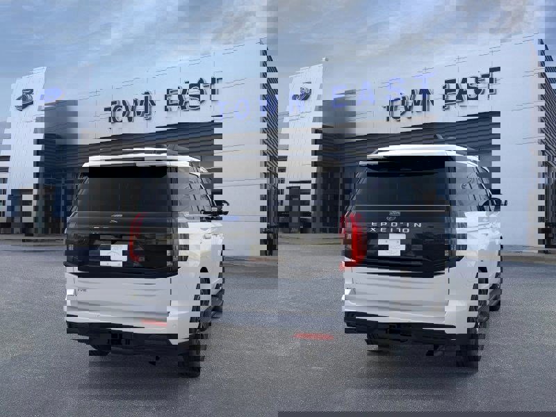 New 2025 Ford Expedition Active image 9