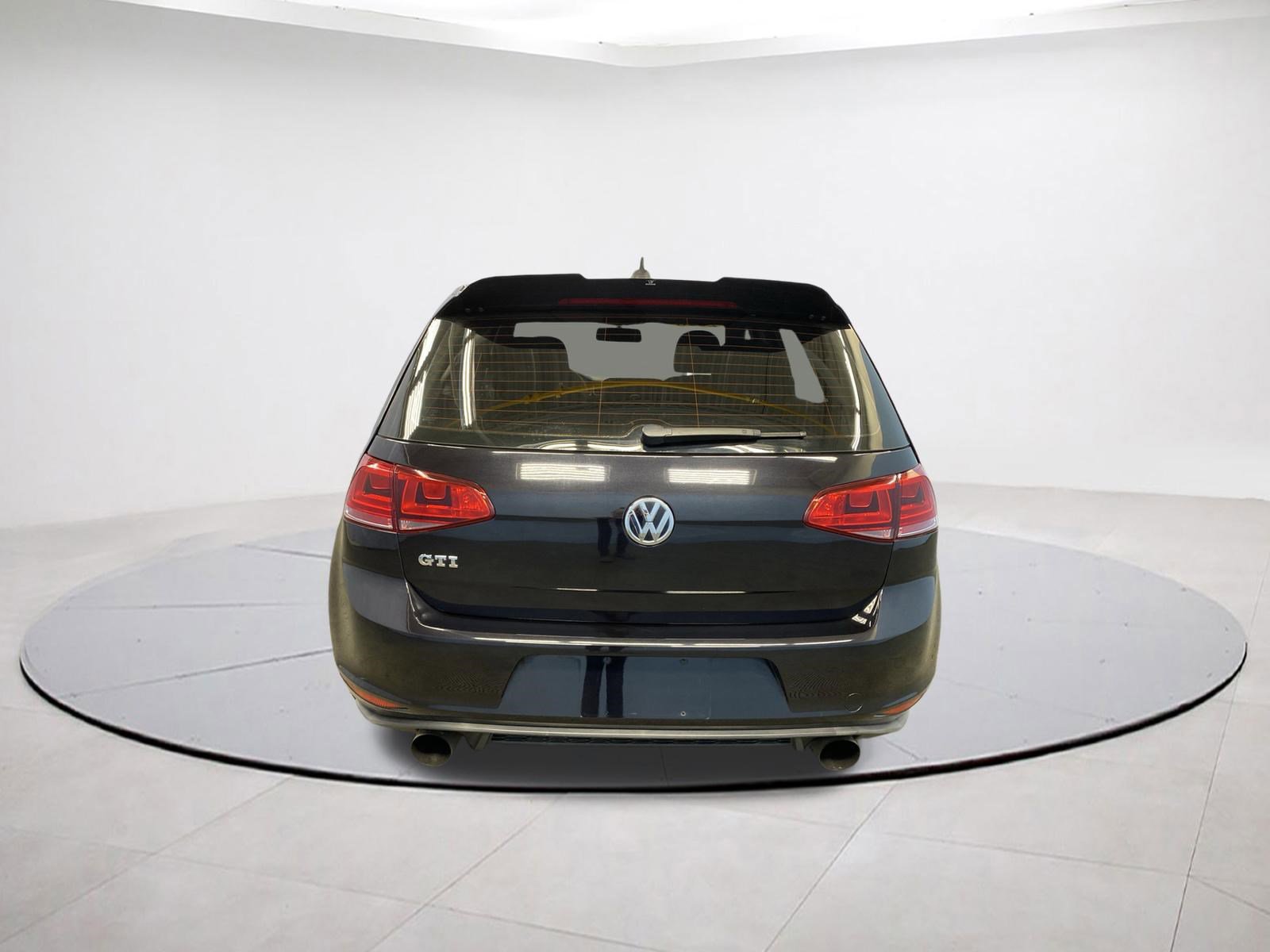 Used 2015 Volkswagen GTI S FWD image 5