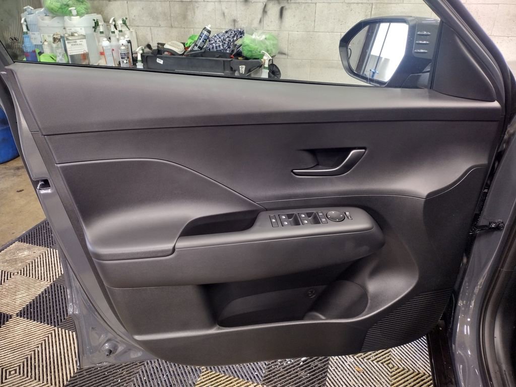 New 2026 Hyundai Kona SE image 30