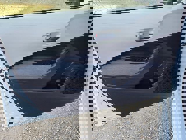 Used 2022 Toyota Corolla LE image 10