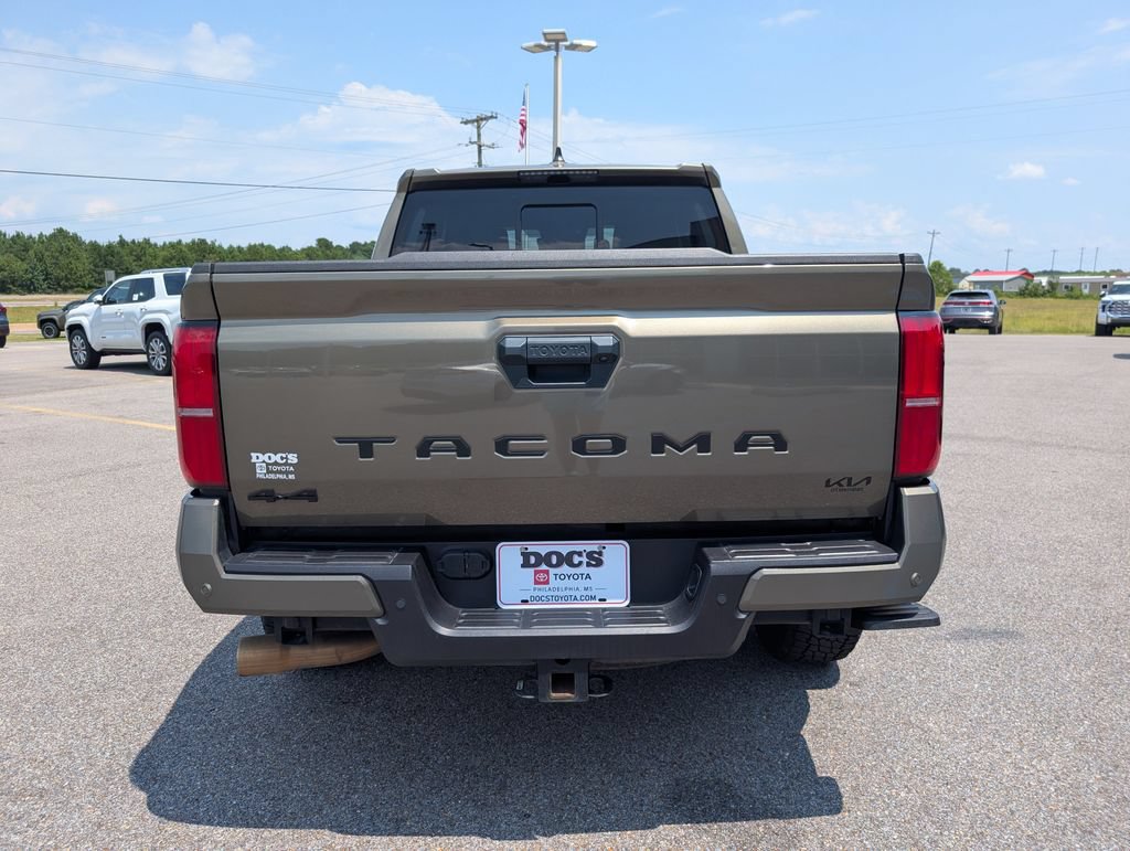 Used 2025 Toyota Tacoma TRD Sport w/ TRD Sport Upgrade Package AWD/4WD image 4