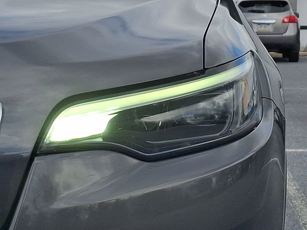 Used 2022 Jeep Cherokee Latitude Lux w/ Sun & Sound Group image 9