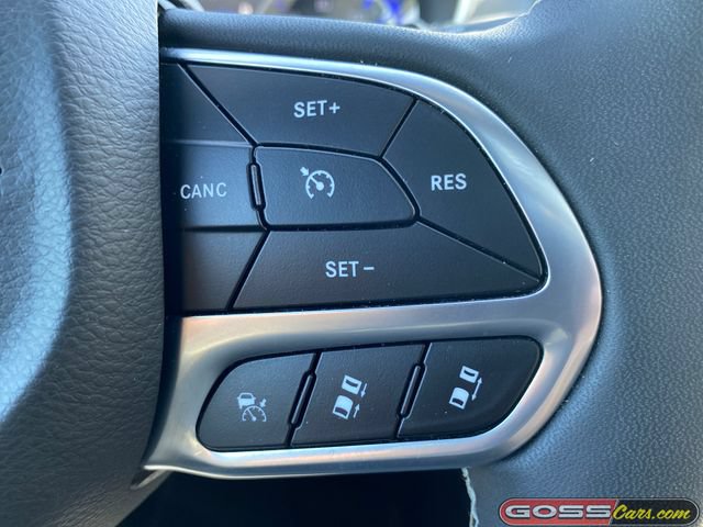 Certified 2026 Chrysler Pacifica Limited FWD image 20