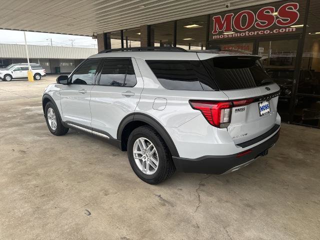 Certified 2025 Ford Explorer Active w/ Active Comfort Package image 6