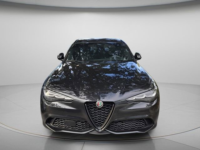 Used 2024 Alfa Romeo Giulia Veloce RWD image 3