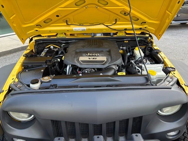 Used 2015 Jeep Wrangler Unlimited Sport w/ Quick Order Package 24S AWD/4WD image 34