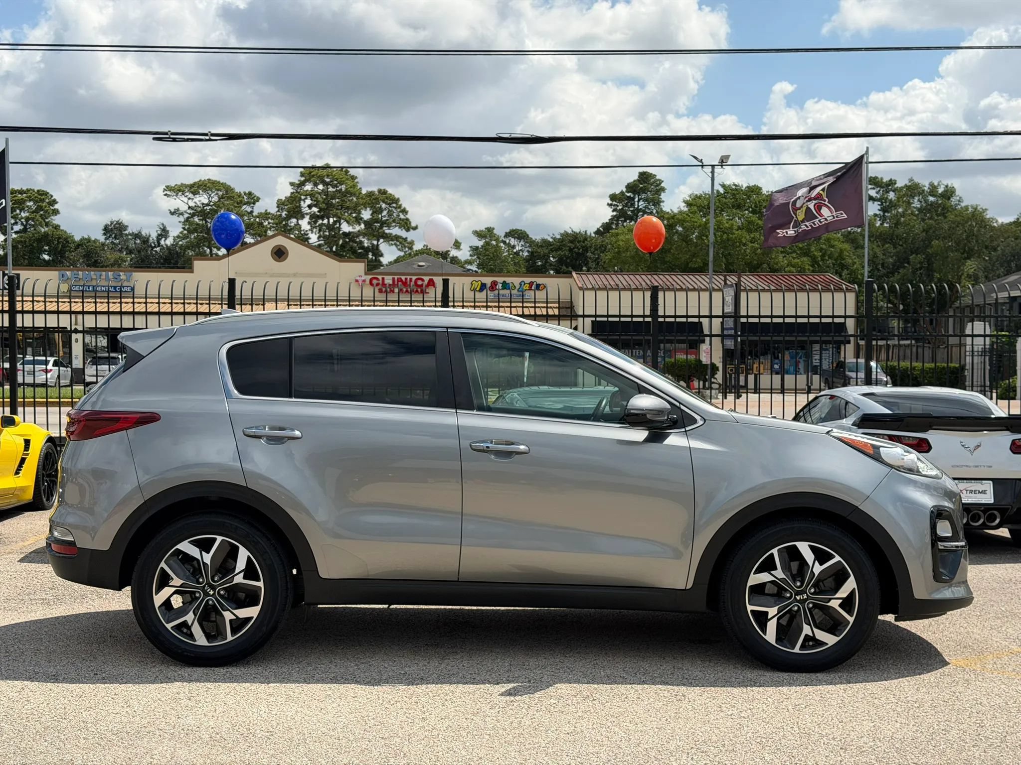 Used 2020 Kia Sportage EX FWD image 11